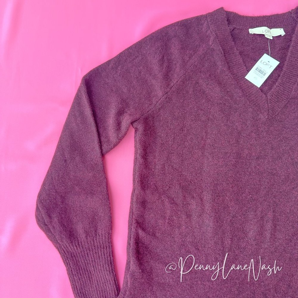 NWT Loft Relaxed V-Neck Wool Blend Sweater Purple - Picture 4 of 10